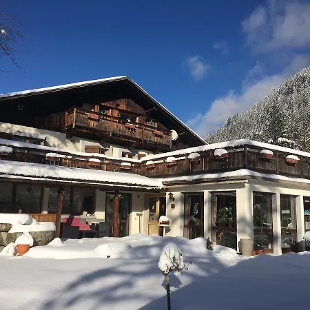 Oda ve Kahvaltı L'aiglon 4*